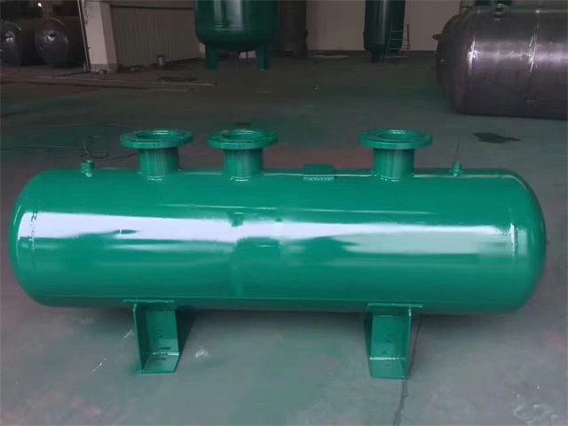 老城老城老城蒸汽分气缸